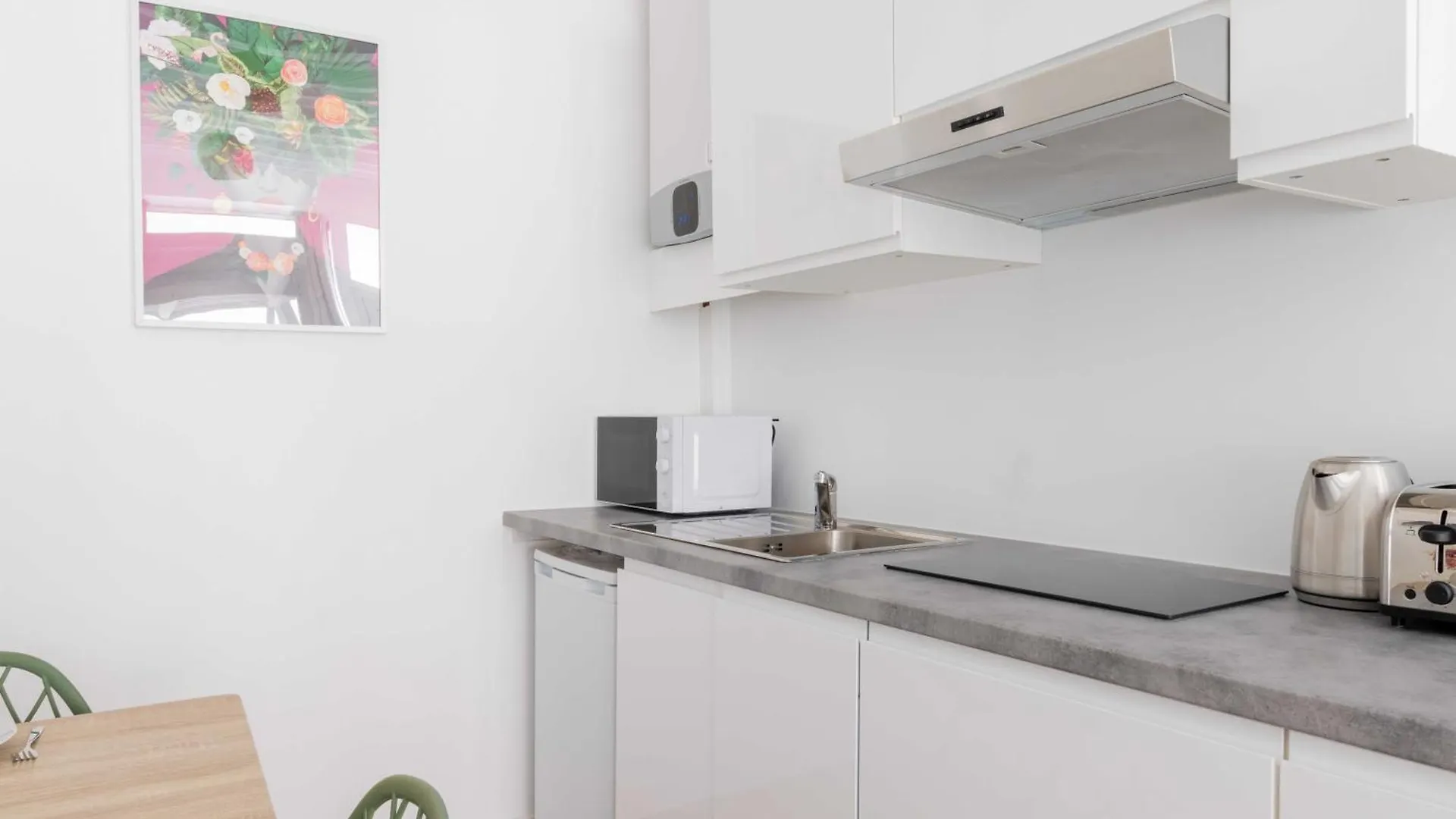 Welcoming - 3p - Strasbourg-saint-denis * باريس